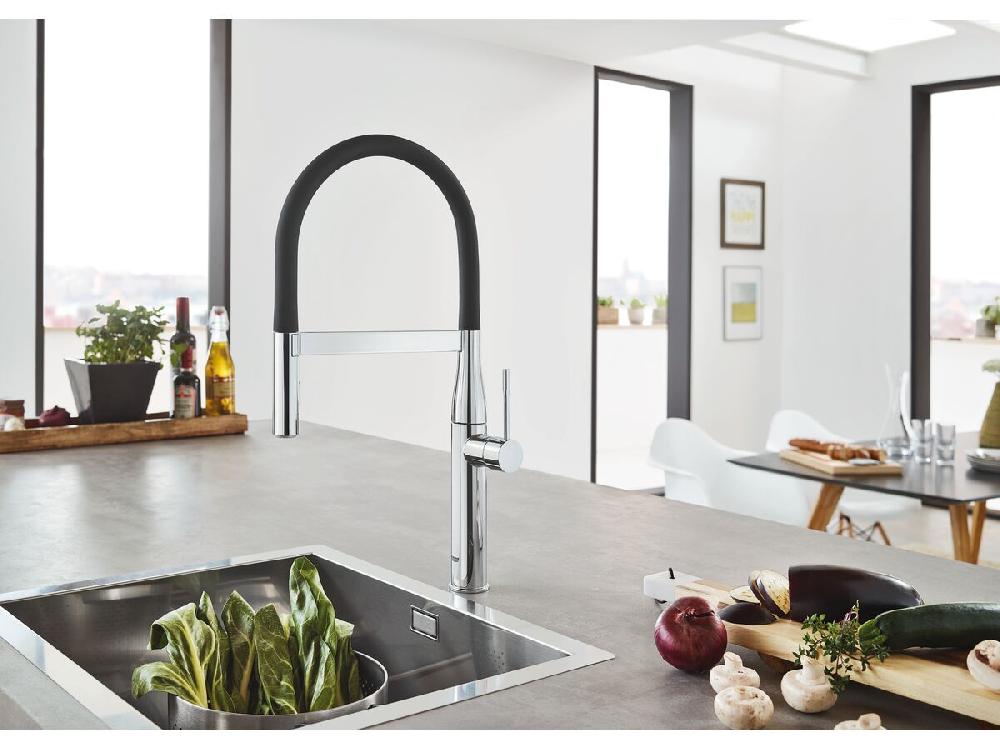 Reece GROHE Essence Professional Pull Down Sink Mixer Tap Chrome / Black (5 Star) Lead Free