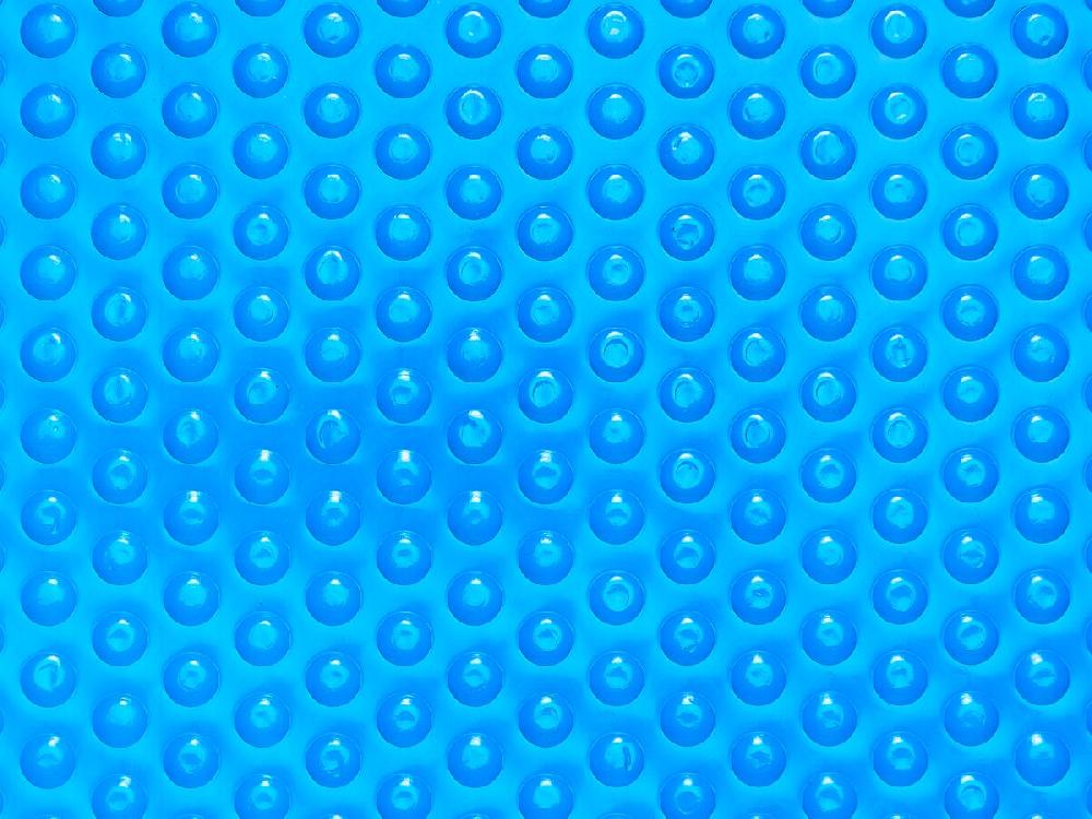 Reece Henden 550 Blue Solar Pool Cover 9mtr X 4.5mtr