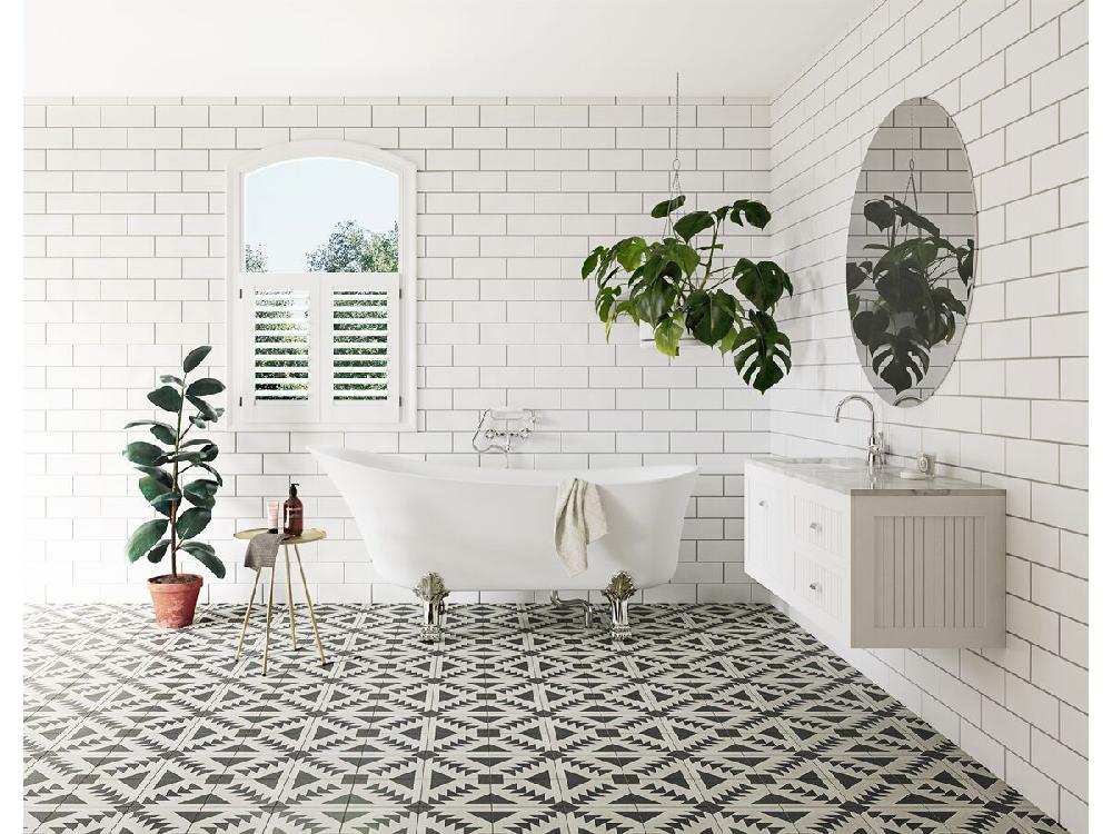 Reece Kado Era Freestanding Bath 1700mm White With Chrome Claw Feet