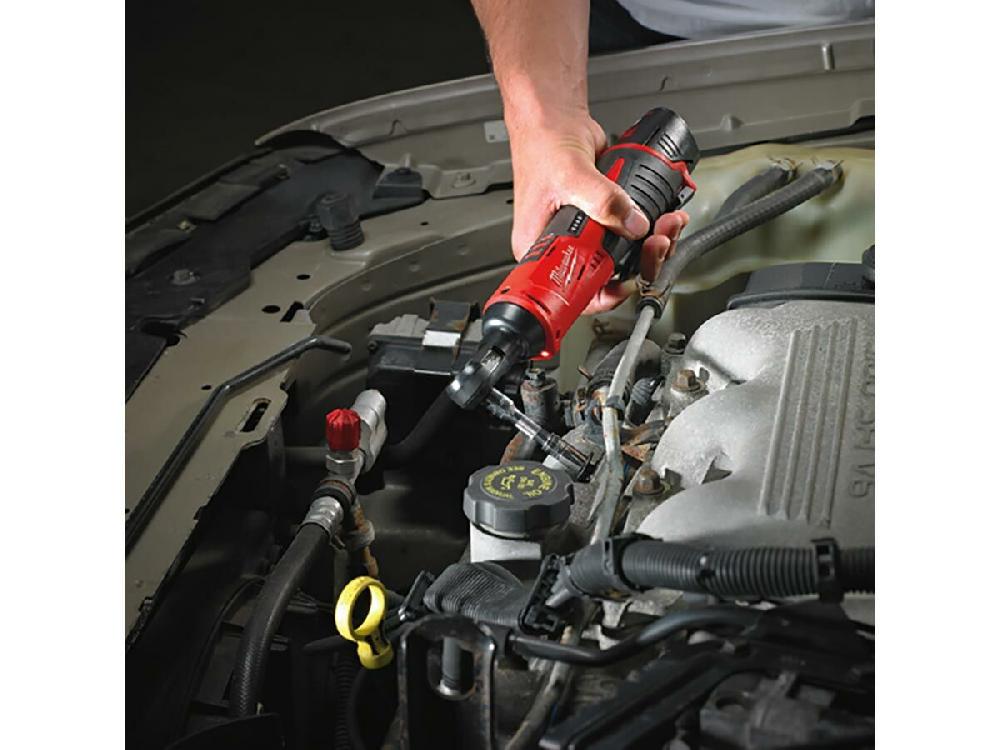 Reece Milwaukee M12 3/8" Impact Ratchet Kit 12V