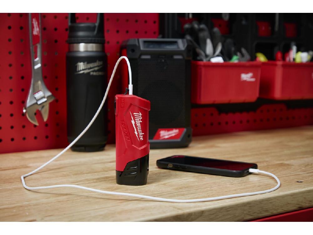 Reece Milwaukee M12 USB-C Travel Charger