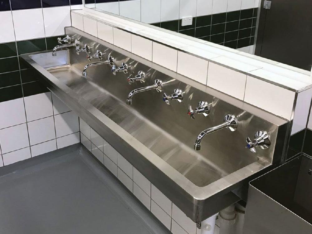 Reece Wall Mounted Sink Set W/ Upswept Swivel