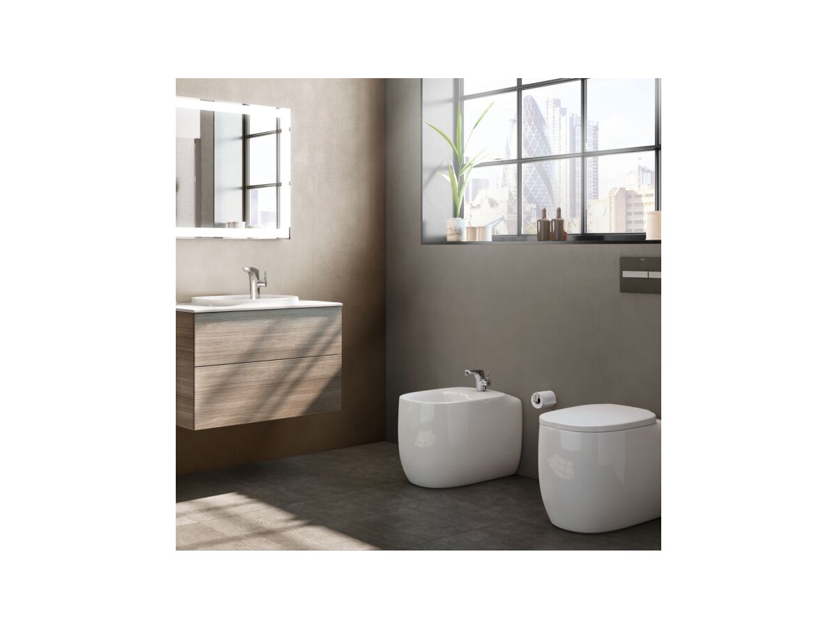 Reece Roca Beyond Back To Wall Rimless Pan & Soft Close Quick Release Seat (4 Star)