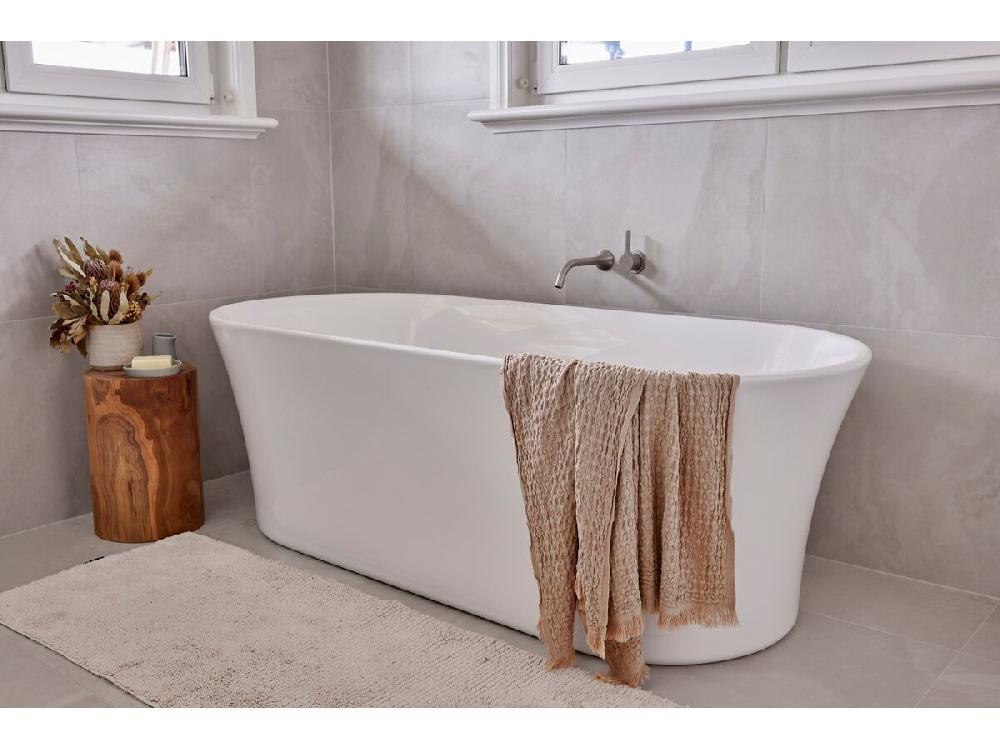 Reece Roca Inspira Freestanding Bath With Overflow 1800mm X 800mm White